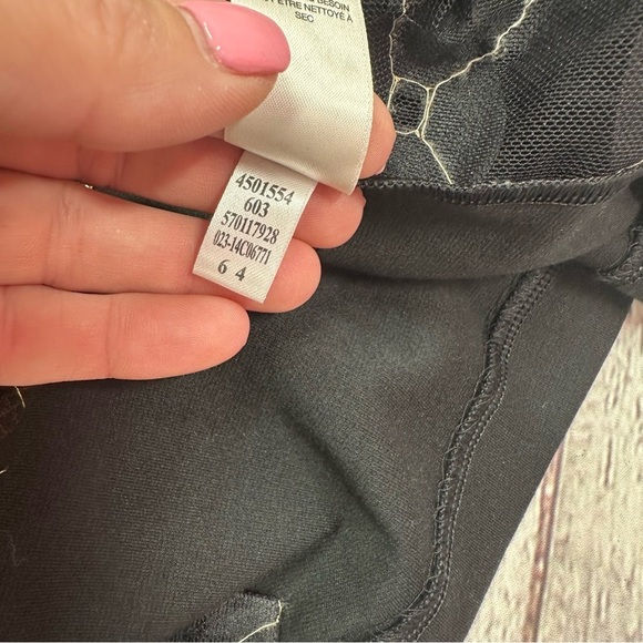 Chico's Black and Gold Patterned sheer Cardigan snakeskin geometric sz 1 (M 8) - Picture 10 of 11